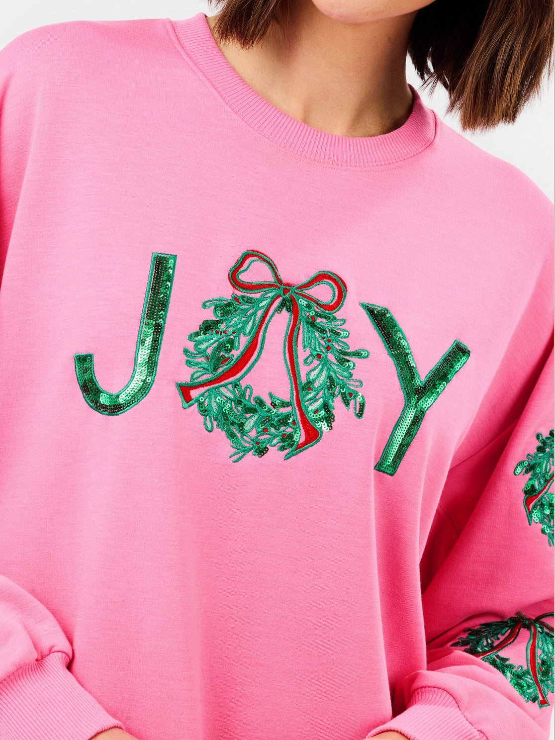 Sarah Sweatshirt | Joy Wreath